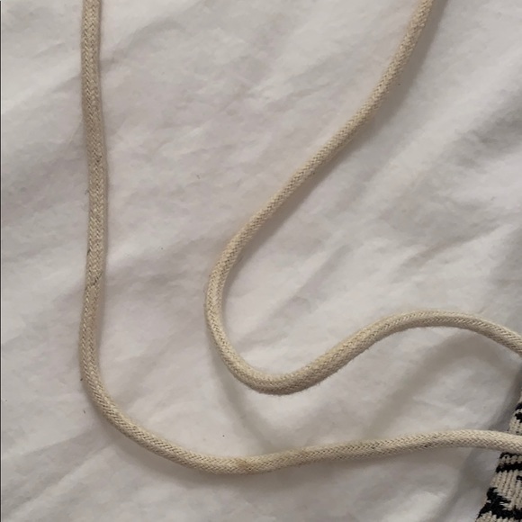 Black and white tapestry backpack with pocket - Picture 7 of 7